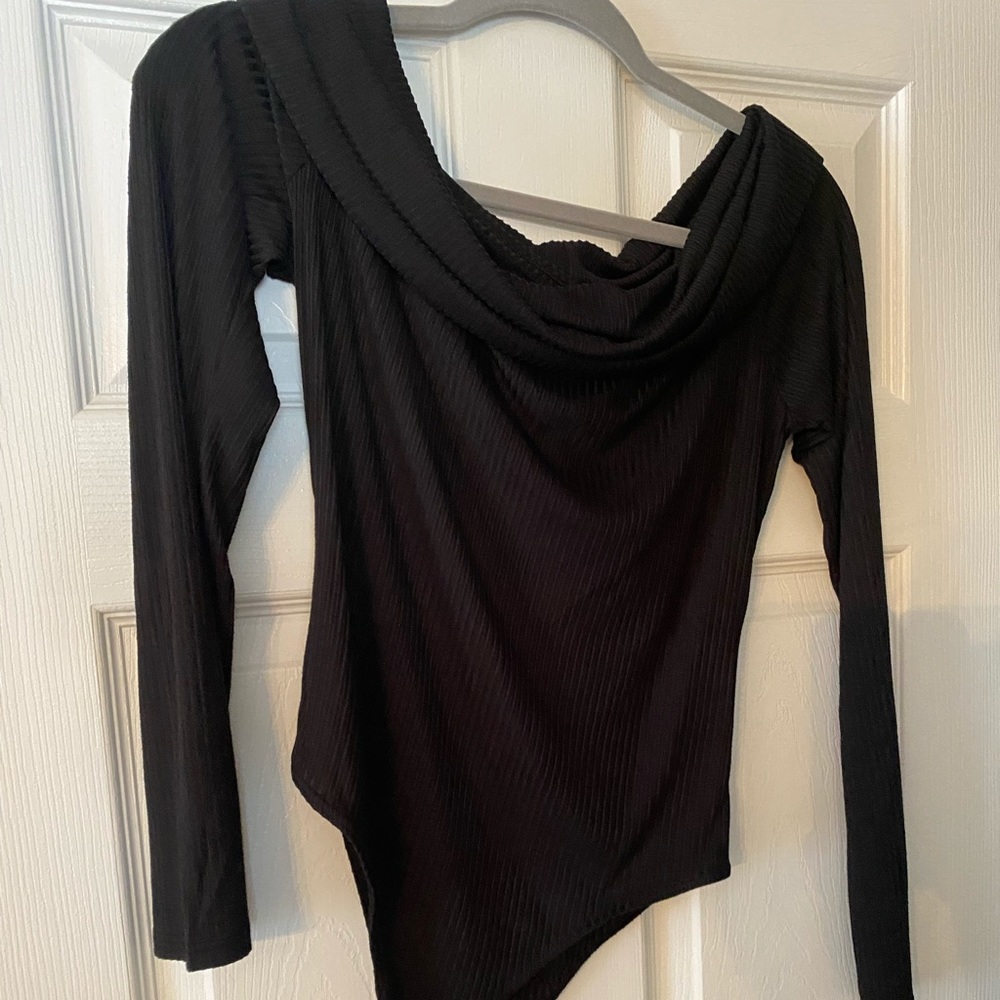 Wasabi mint off the shoulder black bodysuit